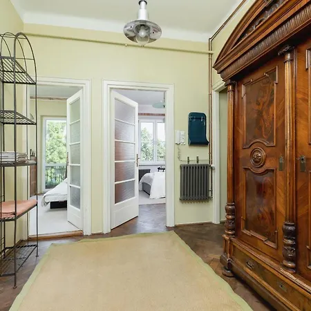 Cracow Kazimierz Retro Skawinska By Renters *